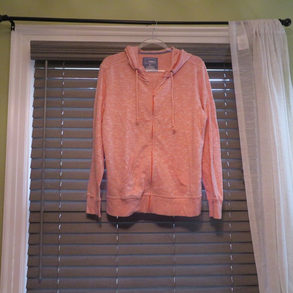 Women`s Sonoma XL Hooded Sweater light orange/peach color In excellent condition